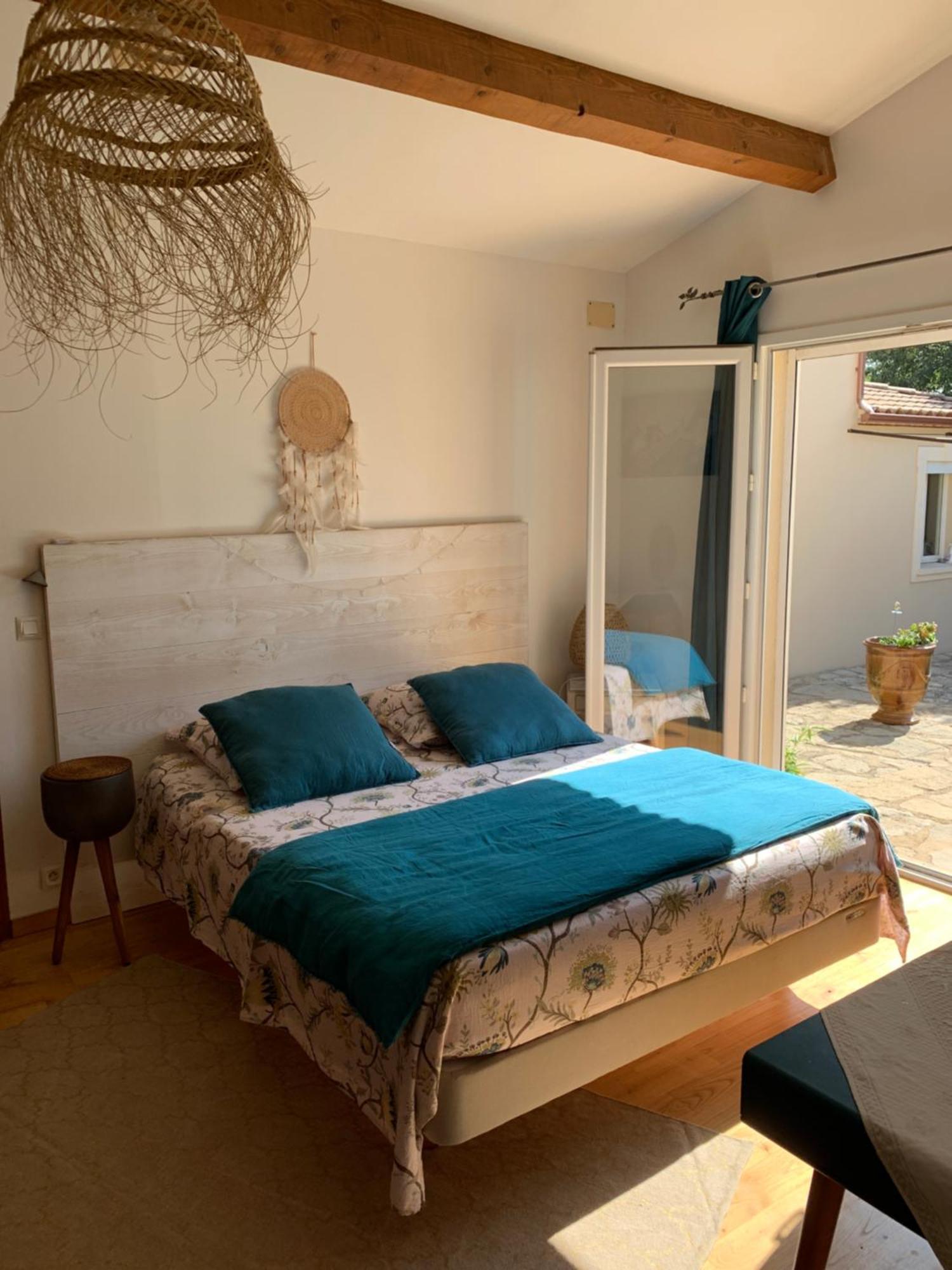 La Chambre Haute Et Son Spa Nîmes Exteriér fotografie